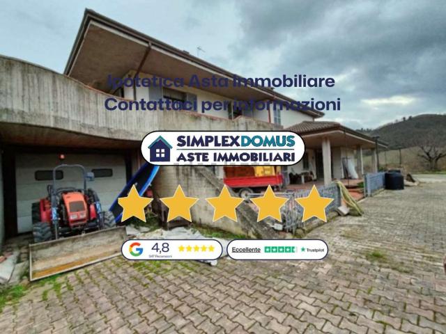 Appartamento in vendita di 228 m² in Via Nuova