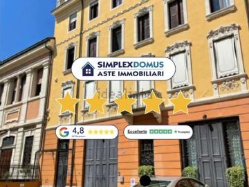Appartamento in vendita di 228 m² in Via San Biagio