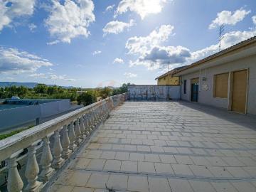 Appartamento in vendita di 229 m² in Via Cagliari, 294
