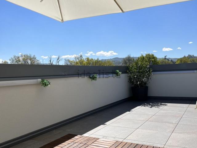 Appartamento in vendita di 229 m² in Via Grandi