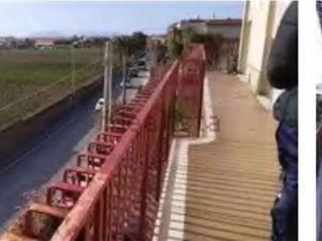 Appartamento in vendita di 229 m² in Via Fiumarella, 57