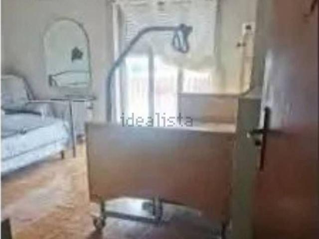 Appartamento in vendita di 229 m² in Via Fiumarella, 57