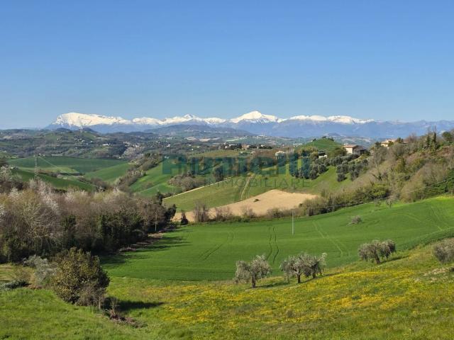 Appartamento in vendita di 229 m² in Via La Madonna, 47