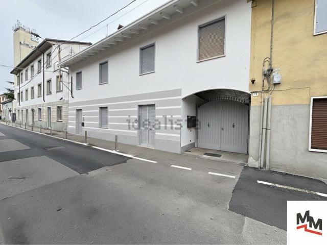 Appartamento in vendita di 229 m² in Via Silvio Pellico, 16