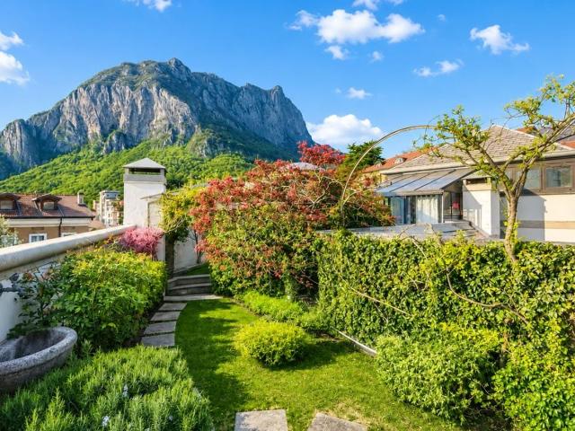 Appartamento in vendita di 230 m² in Via Col di Lana, 24