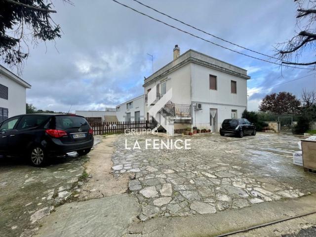 Appartamento in vendita di 230 m² in Via Carlo III di Borbone