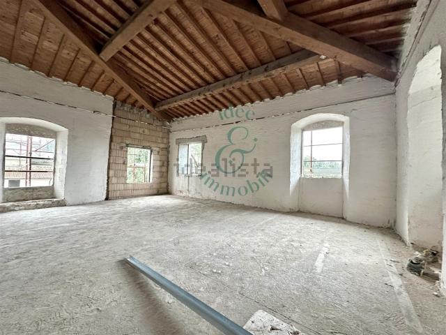 Appartamento in vendita di 230 m² in Via Antella