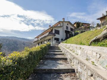 Appartamento in vendita di 230 m² in Via Annunciata Binda