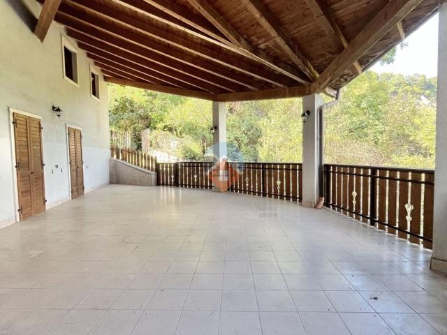 Appartamento in vendita di 230 m² in Via ai Bertoi, 3