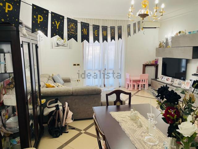 Appartamento in vendita di 230 m² in Via Appia Lato Itri
