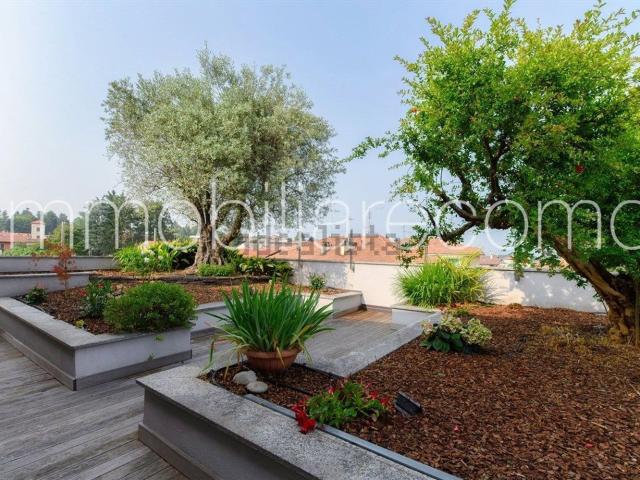 Appartamento in vendita di 230 m² in Via Giuseppe Mazzini
