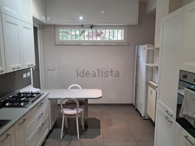 Appartamento in vendita di 230 m² in Via Giovanni Bovio