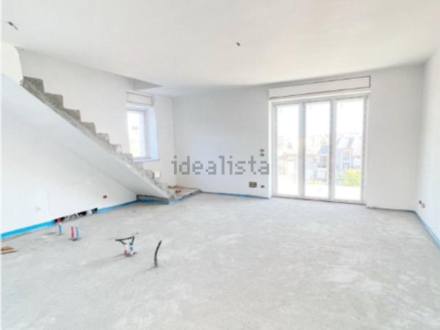 Appartamento in vendita di 230 m² in Via Grado