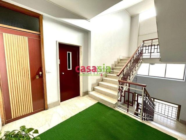 Appartamento in vendita di 230 m² in Via Dante Alighieri