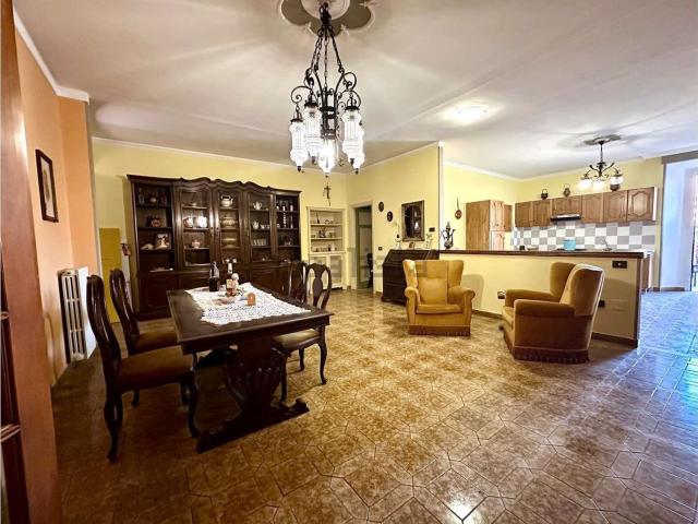 Appartamento in vendita di 230 m² in Via dei Preti