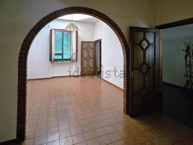 Appartamento in vendita di 230 m² in Via E. Che Guevara, 38
