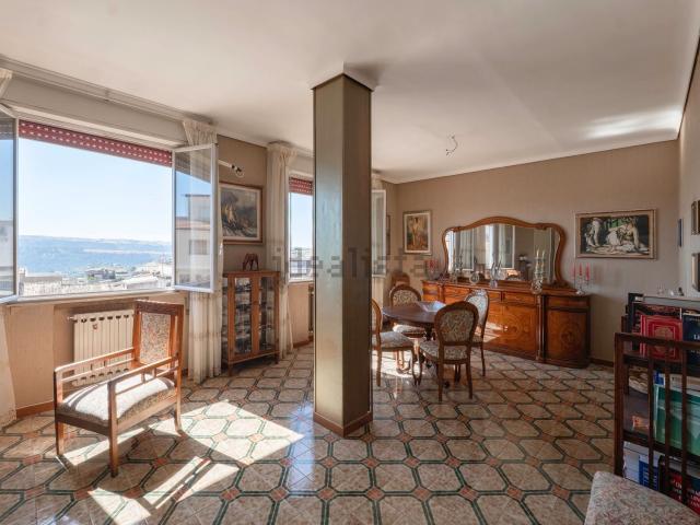 Appartamento in vendita di 230 m² in Via Ecce Homo, 183