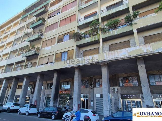 Appartamento in vendita di 230 m² in Via Francesco Crispi, 274