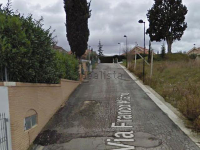 Appartamento in vendita di 230 m² in Via Franco Alfano