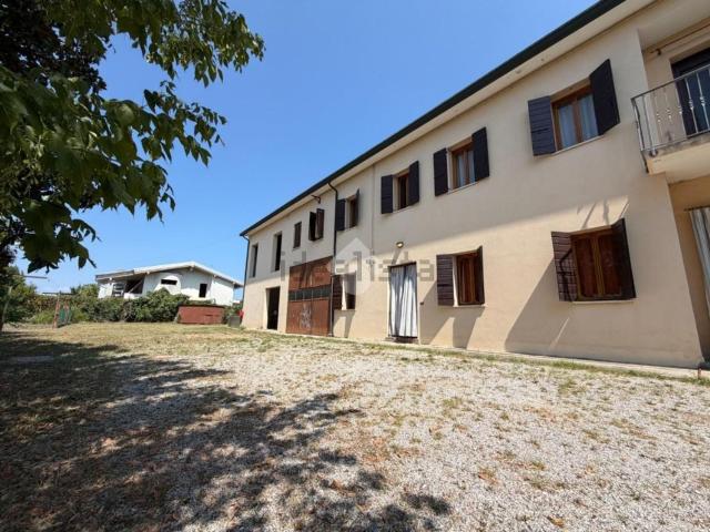 Appartamento in vendita di 230 m² in Via Fratelli Bandiera, 2