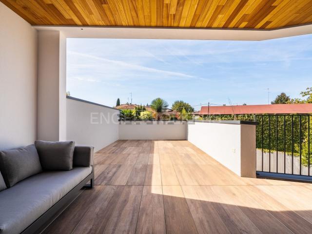Appartamento in vendita di 230 m² in Via Montello