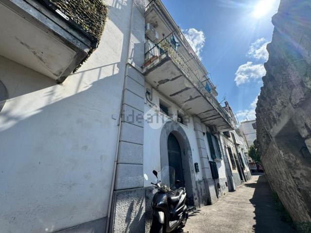 Appartamento in vendita di 230 m² in Via Madonna di Rosella, 92