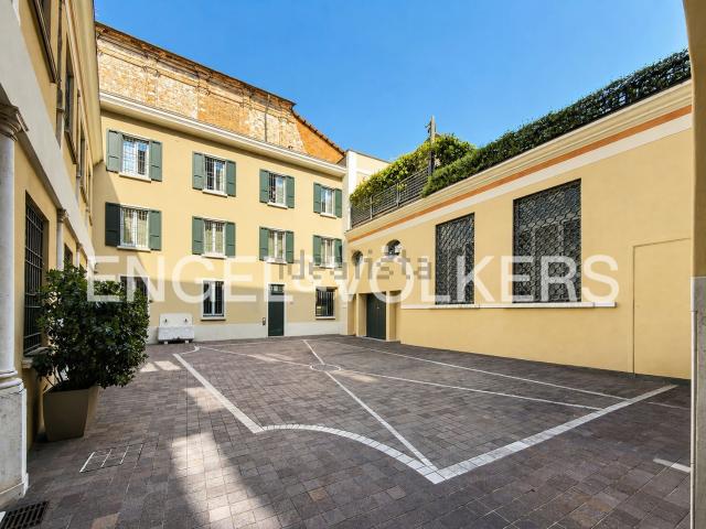 Appartamento in vendita di 230 m² in Via San Martino della Battaglia