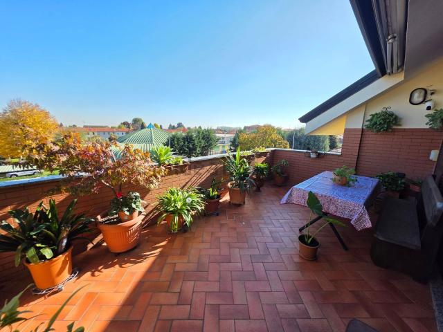 Appartamento in vendita di 230 m² in Via San Bernardo