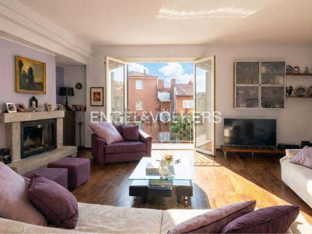 Appartamento in vendita di 230 m² in Via Senese