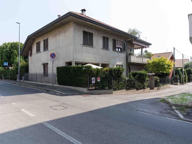 Appartamento in vendita di 230 m² in Via Papa Giovanni XXIII
