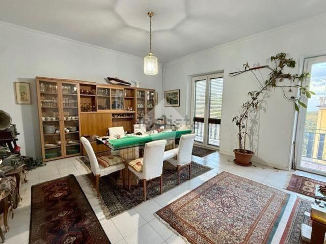 Appartamento in vendita di 230 m² in Via Ruben Rubbi