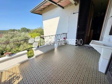 Appartamento in vendita di 230 m² in Via Taberna Frigida