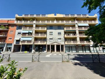 Appartamento in vendita di 230 m² in Via XXIII Marzo 1849, 145