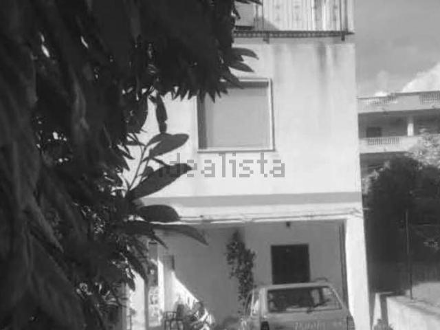 Appartamento in vendita di 230 m² in Contrada Virtina, 16