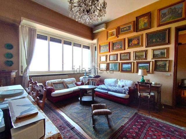 Appartamento in vendita di 230 m² in Corso Novara, 18