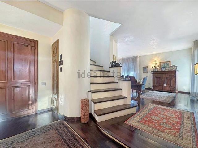 Appartamento in vendita di 230 m² in Piazza Santa Maria della Pietà