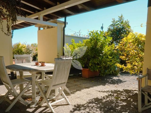 Appartamento in vendita di 230 m² in Strada Argini Parma, 15