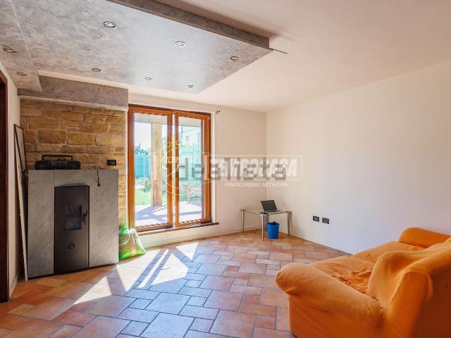 Appartamento in vendita di 230 m² in Strada Ripa, 21