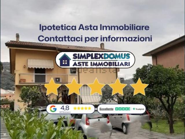 Appartamento in vendita di 231 m² in Via Crocello