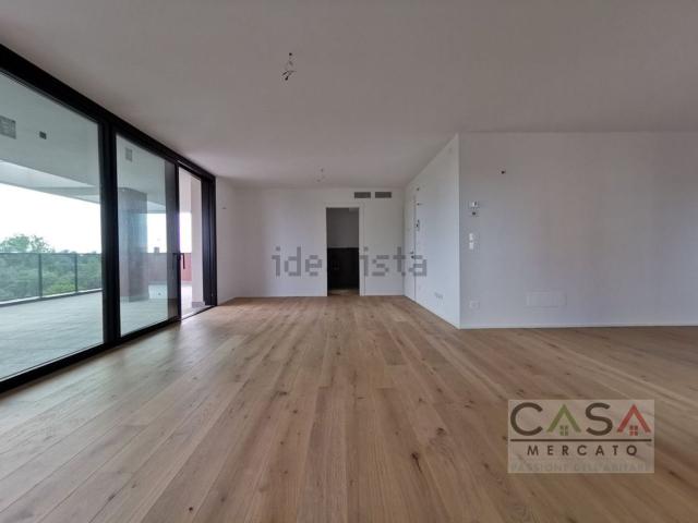 Appartamento in vendita di 231 m² in Via Mantica Princivalle