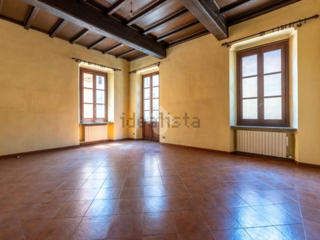 Appartamento in vendita di 231 m² in Via Palazzo di Città, 35