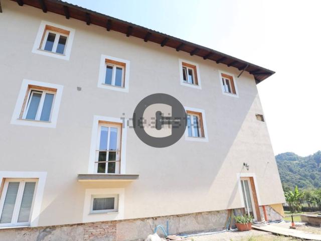 Appartamento in vendita di 231 m² in Strada della Trinita&apos , 76