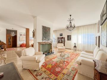 Appartamento in vendita di 232 m² in Via San Giovanni Bosco