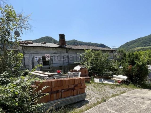 Appartamento in vendita di 232 m² in Via Rivella