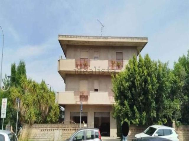 Appartamento in vendita di 232 m² in Via Vestina, 428