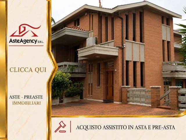 Appartamento in vendita di 233 m² in Via Fonte Orsola, 67