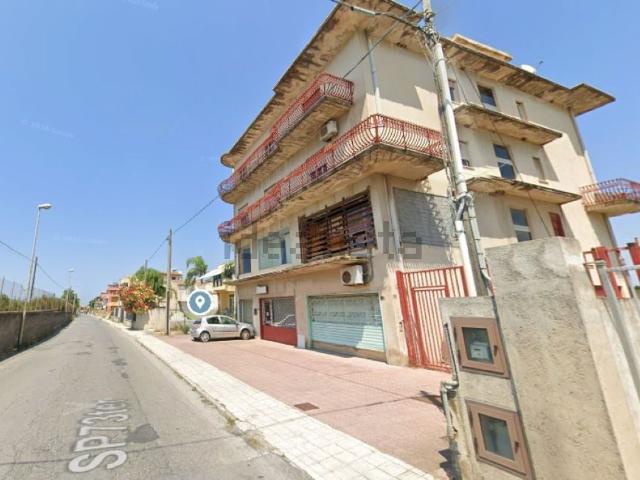 Appartamento in vendita di 233 m² in Via Fiumarella, 57