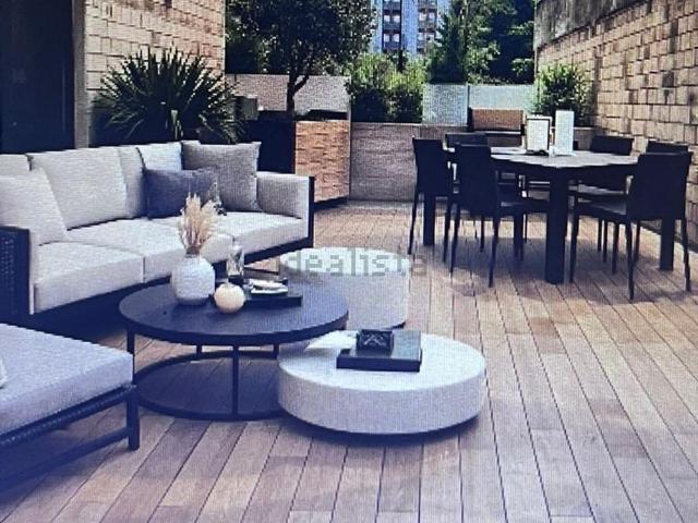 Appartamento in vendita di 233 m² in Via Michele Pironti