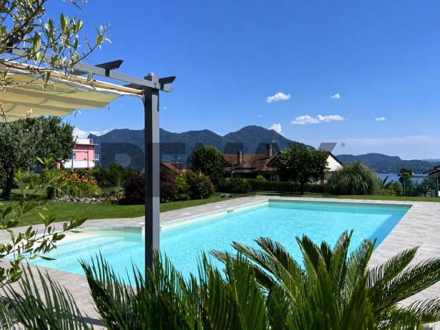 Appartamento in vendita di 234 m² in Via Nuova Intra Premeno, 55