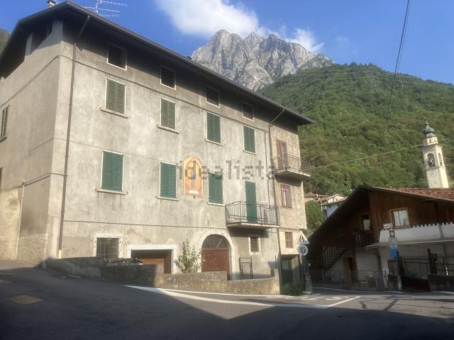 Appartamento in vendita di 234 m² in Via S. Antonio, 13